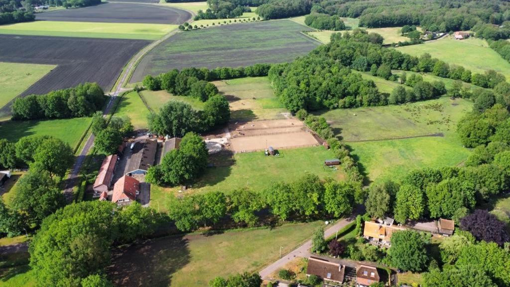 فندق Pipowagen Het Kasteel ديفير المظهر الخارجي الصورة